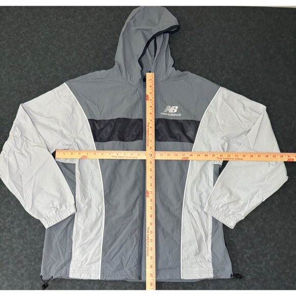 New Balance Athletics Ocean Grey Lightweight Windbreaker Size L - Picture 2 of 6